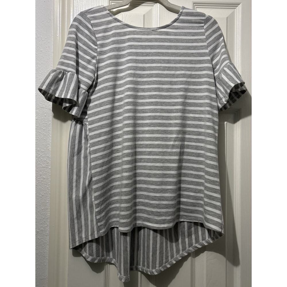 Lovely Melody Top Gray White Striped Top Ruffle Shirt Sleeves Hi low Size Small